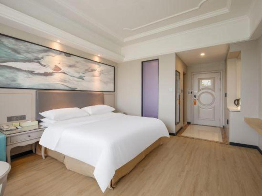 Vienna International Hotel Shanghai Pujiang Exterior photo